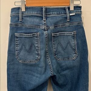 MOTHER The Hustler Patch Pocket High Waist Ankle Flare Jeans